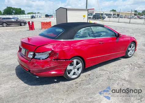 2011 Mercedes-Benz E 550 из США, поврежденный, VIN WDDKK7CF6BF095343